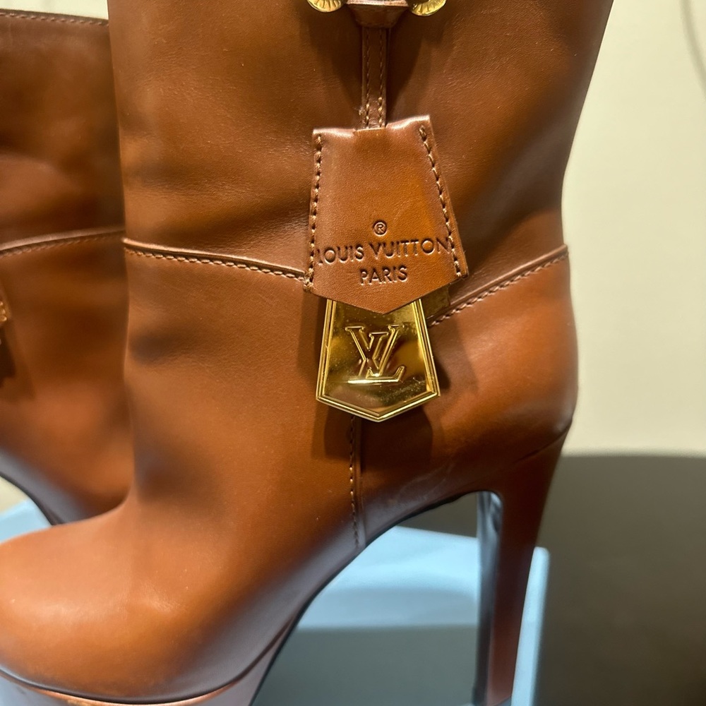 Louis Vuitton Brown Leather Platform Ankle Length Boots Size 37 - Picture 7 of 11
